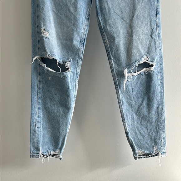 Zara High Rise Blue Distressed Jeans - Picture 6 of 13